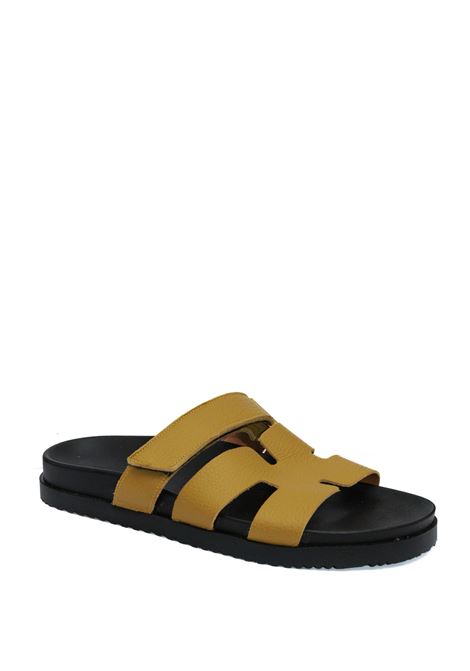 Ocher leather sandal VINCENT VEGA | MILOBUCCIA-OCRA
